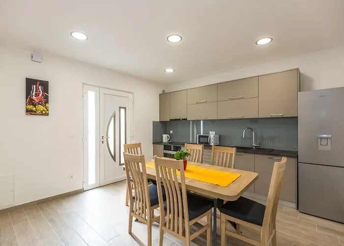 Acoustic * Макарська